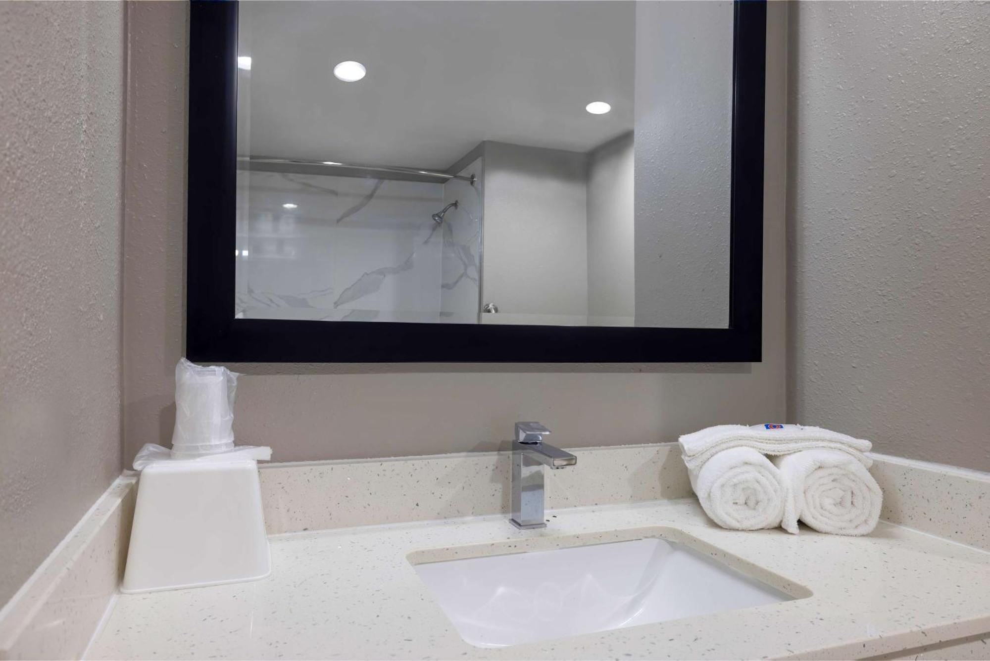 Motel 6 Lake Charles, La Екстериор снимка
